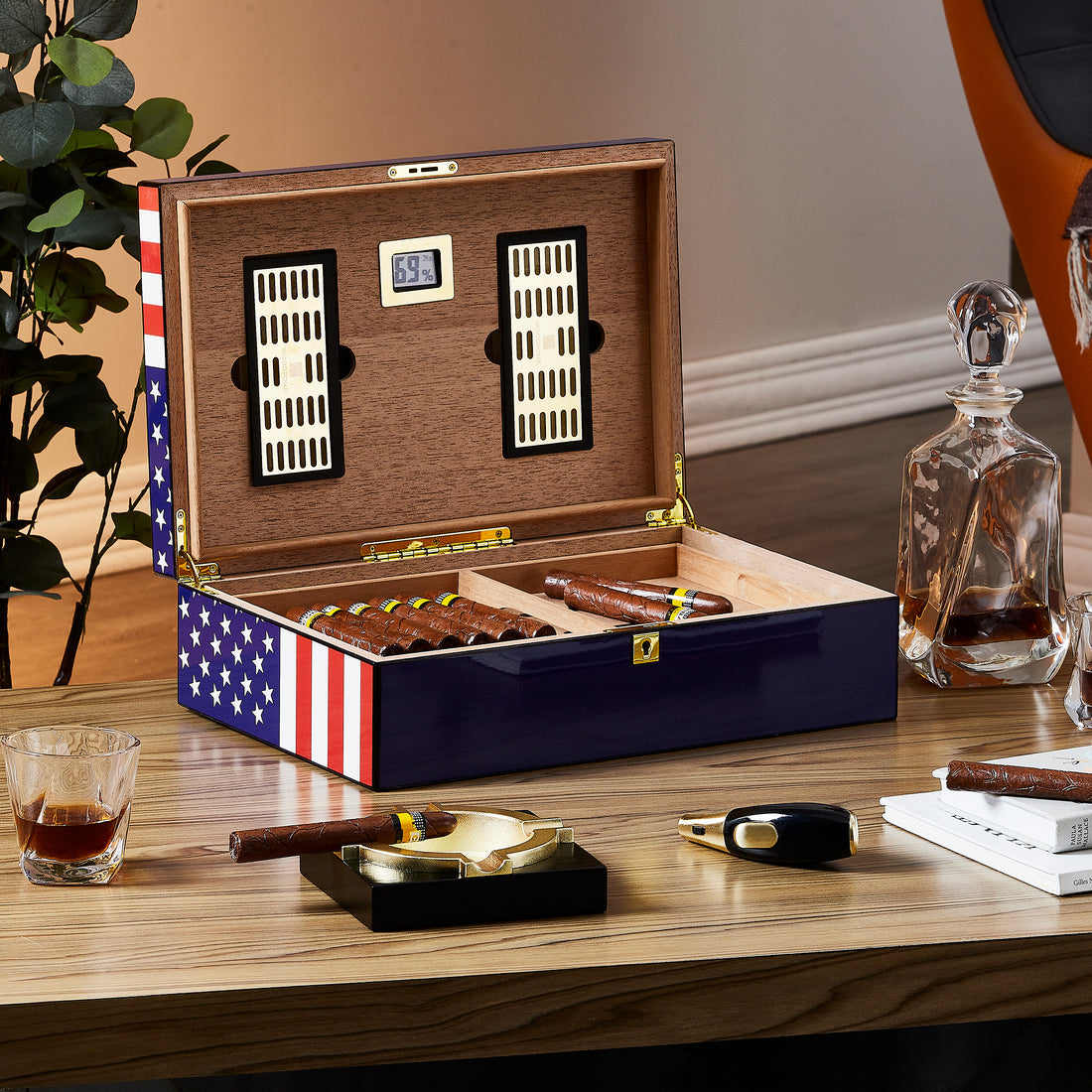 Woodronic Tutum Cigar Humidor, 50-100 CT, Old Glory Themed A5053