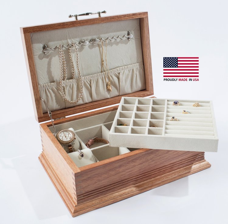 Americana Jewelry Chest w/ Lift-Out Tray & Decorative Base by American –  Grand Humidors