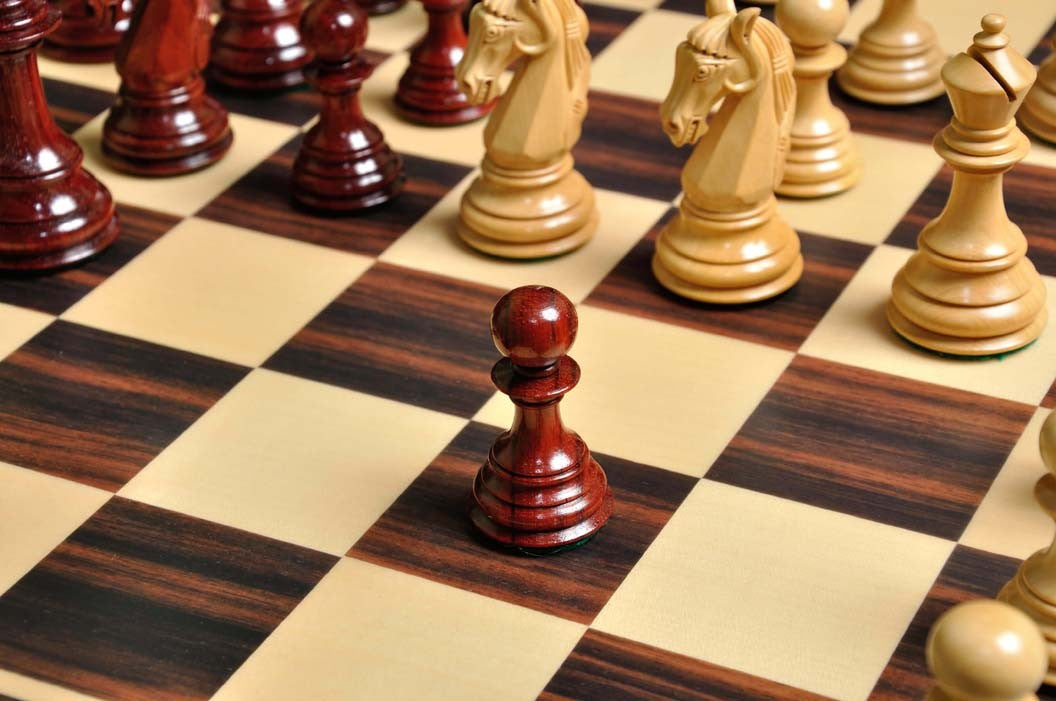 The Livorno Series Luxe Chess Set, Board & Box Combination - 4.4" King - Crown Humidors